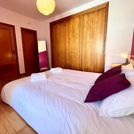 Porto D'areia House * Пениши